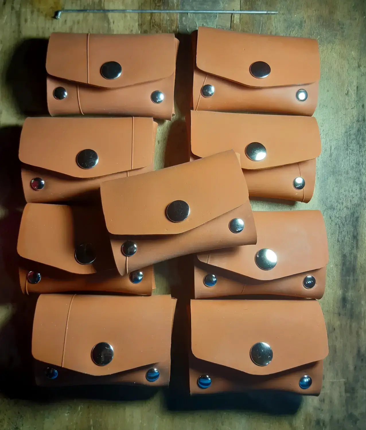 👛 Porte-monnaie en chambre à air de tracteur 🚜 Porte-monnaie en chambre à air de tracteur rouge