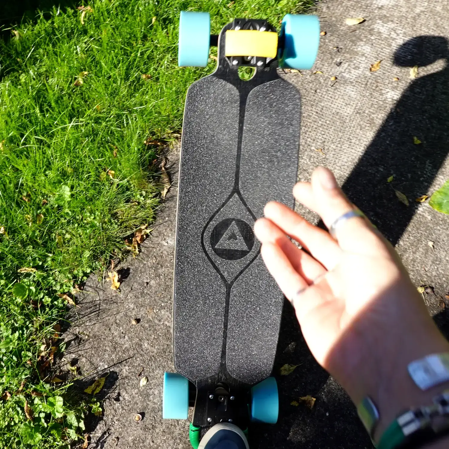 🛹 Poignée pour Longboard / LDP en tuyaux de lances à incendie - Upcyclée, Solide et Confortable Poignée longboard