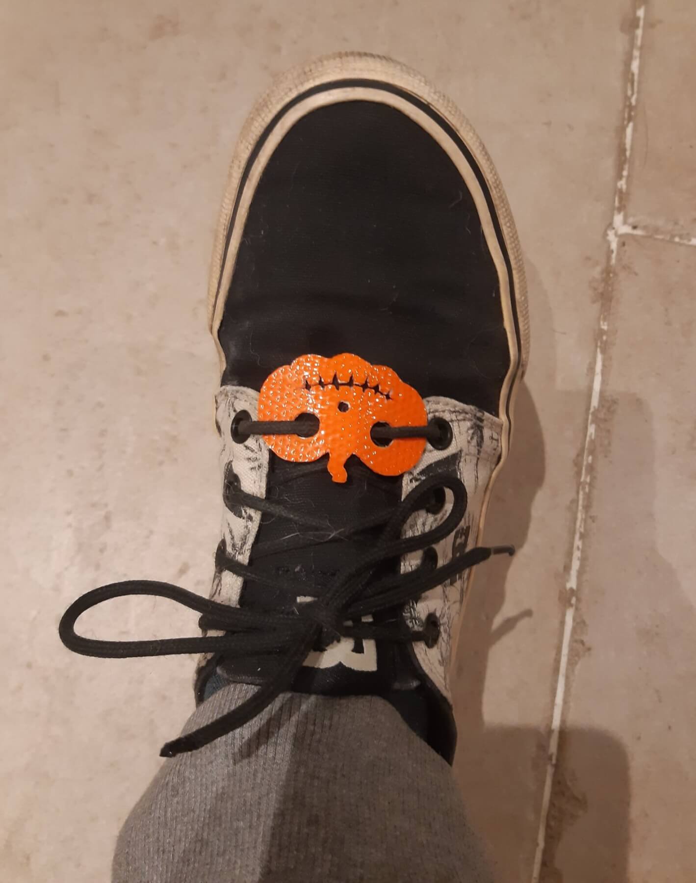 đ Breloque de lacet âCitrouilleâ â upcyclĂ©e Ă  partir de tuyau de lance Ă  incendie orange (lot de 2) â»ïž 2 đ Breloque de lacet âCitrouilleâ â upcyclĂ©e Ă  partir de tuyau de lance Ă  incendie orange (lot de 2) â»ïž â Image 2