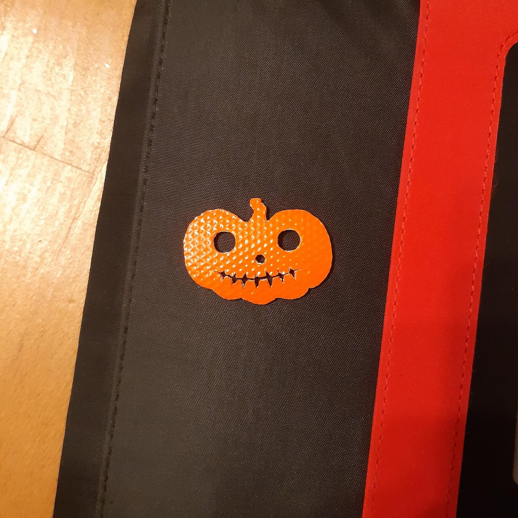 đ Breloque de lacet âCitrouilleâ â upcyclĂ©e Ă  partir de tuyau de lance Ă  incendie orange (lot de 2) â»ïž 3 đ Breloque de lacet âCitrouilleâ â upcyclĂ©e Ă  partir de tuyau de lance Ă  incendie orange (lot de 2) â»ïž â Image 3