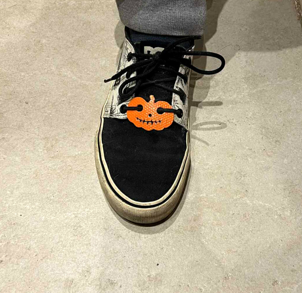 đ Breloque de lacet âCitrouilleâ â upcyclĂ©e Ă  partir de tuyau de lance Ă  incendie orange (lot de 2) â»ïž 4 đ Breloque de lacet âCitrouilleâ â upcyclĂ©e Ă  partir de tuyau de lance Ă  incendie orange (lot de 2) â»ïž â Image 4