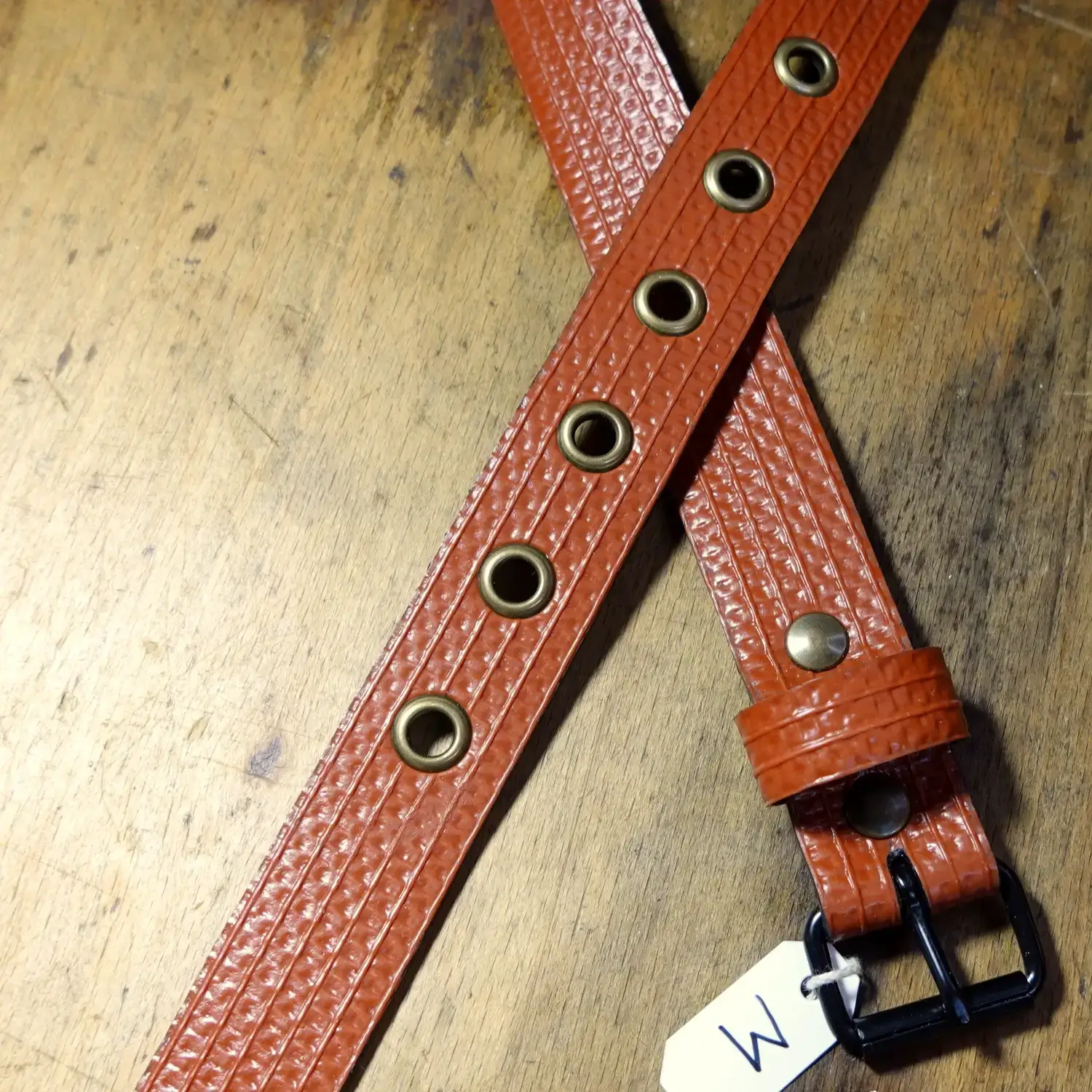 Ceintures rouges/marrons en tuyau de lance Ă incendie â Ădition limitĂ©e â»ïžđ ceinture en tuyau de lance Ă incendie - largeur 25mm - boucle noire