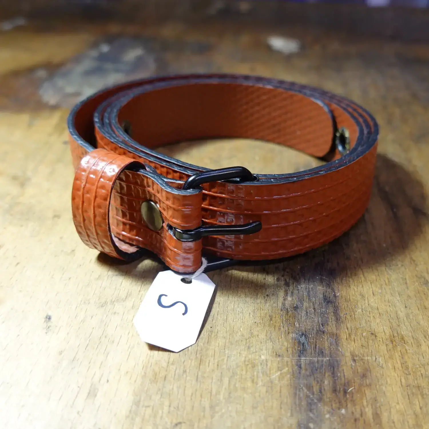 Ceintures rouges/marrons en tuyau de lance Ă incendie â Ădition limitĂ©e â»ïžđ ceinture en tuyau de lance Ă incendie - largeur 25mm - boucle noire