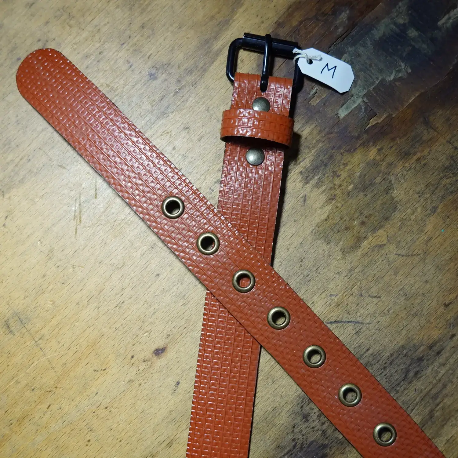 Ceintures rouges/marrons en tuyau de lance Ă incendie â Ădition limitĂ©e â»ïžđ ceinture en tuyau de lance Ă incendie - largeur 30mm - boucle noire
