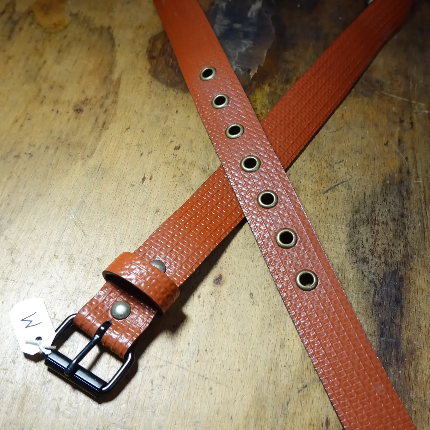 Ceintures rouges/marrons en tuyau de lance Ă incendie â Ădition limitĂ©e â»ïžđ ceinture en tuyau de lance Ă incendie - largeur 30mm - boucle noire