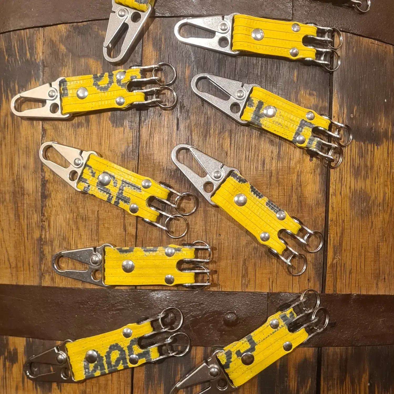đ Porte-clĂ©s double en lance Ă incendie jaune et chaĂźne de vĂ©lo upcyclĂ©es Porte-clĂ©s en tuyau de lance Ă incendie jaune - porte-clĂ©s sĂ©parateur de trousseaux