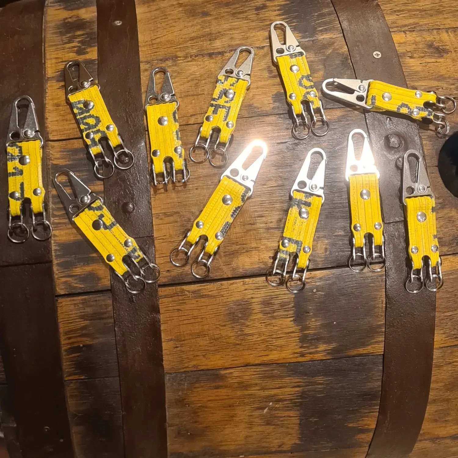 đ Porte-clĂ©s double en lance Ă incendie jaune et chaĂźne de vĂ©lo upcyclĂ©es Porte-clĂ©s en tuyau de lance Ă incendie jaune - porte-clĂ©s sĂ©parateur de trousseaux