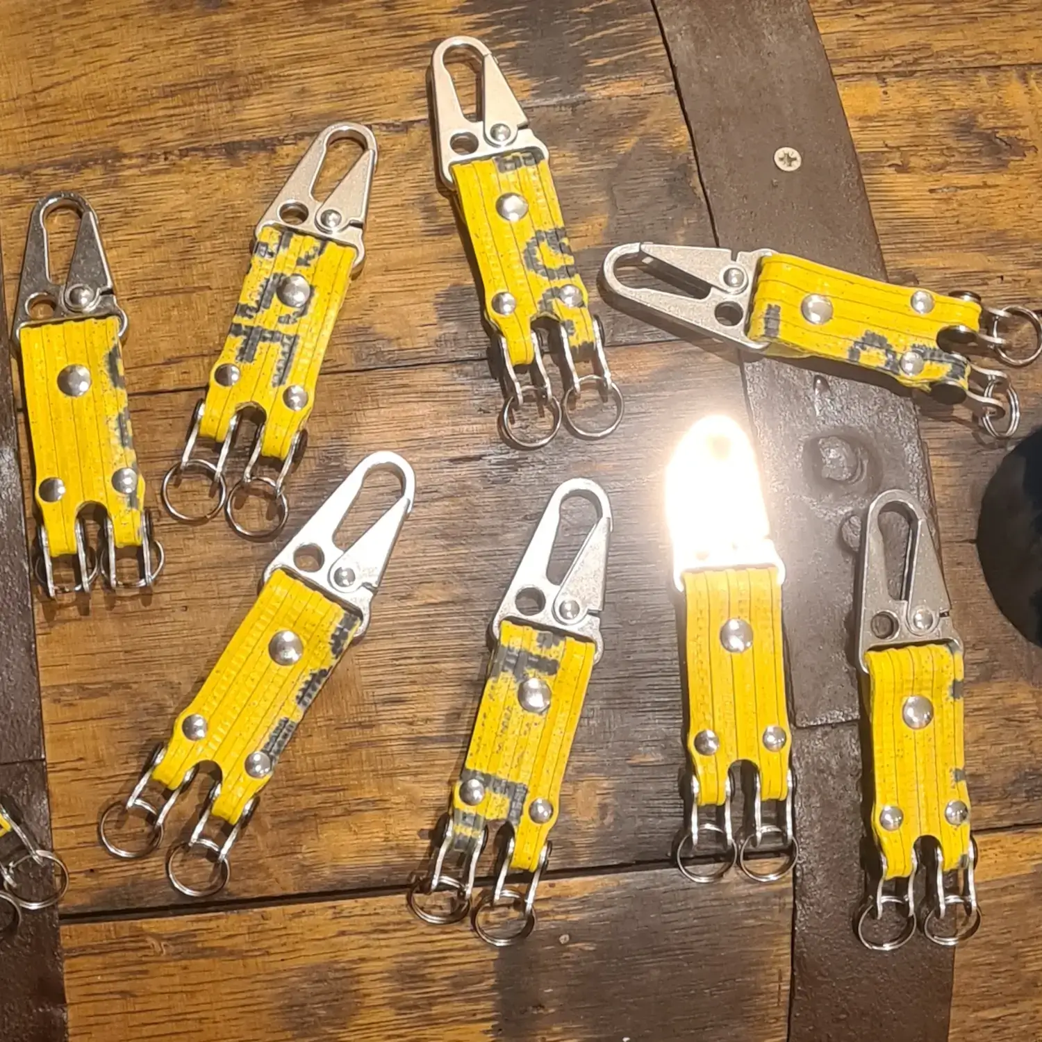 đ Porte-clĂ©s double en lance Ă incendie jaune et chaĂźne de vĂ©lo upcyclĂ©es Porte-clĂ©s en tuyau de lance Ă incendie jaune - porte-clĂ©s sĂ©parateur de trousseaux
