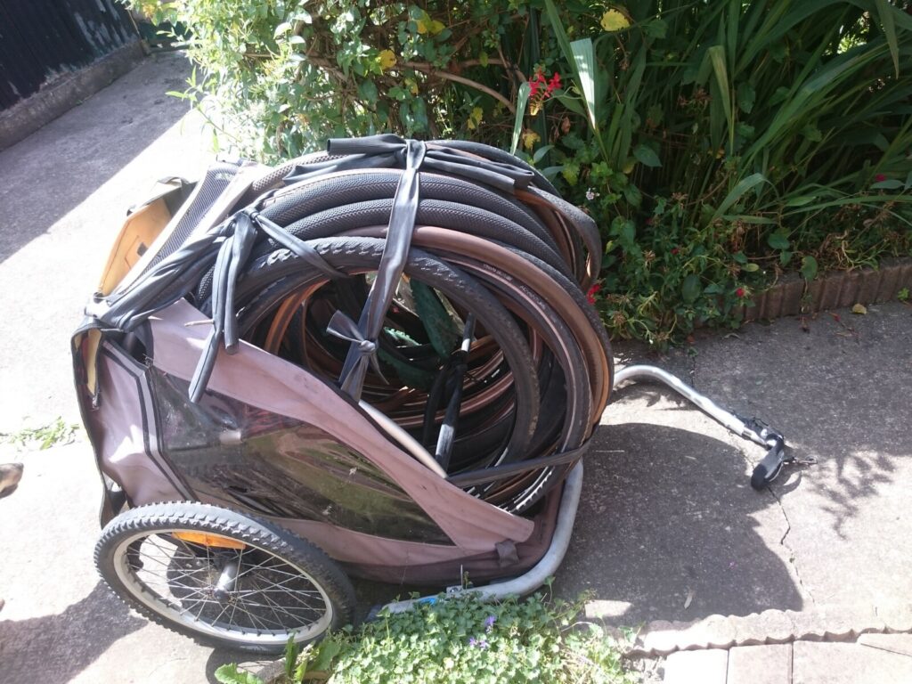 récupération des pneus de vélo usagers