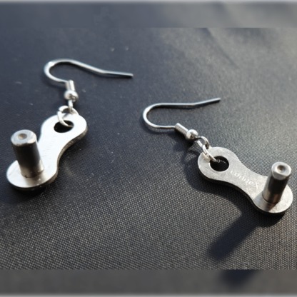 Boucles d'oreilles en plaque de chaîne de vélo upcyclée