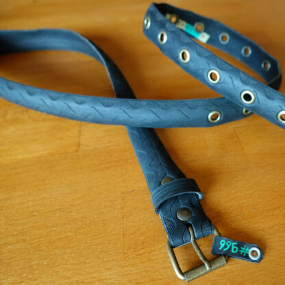 Ceinture noire en pneu de vélo upcyclé - Re-Cycle-On