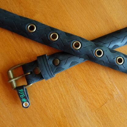 Ceinture noire en pneu de vélo upcyclé - Re-Cycle-On