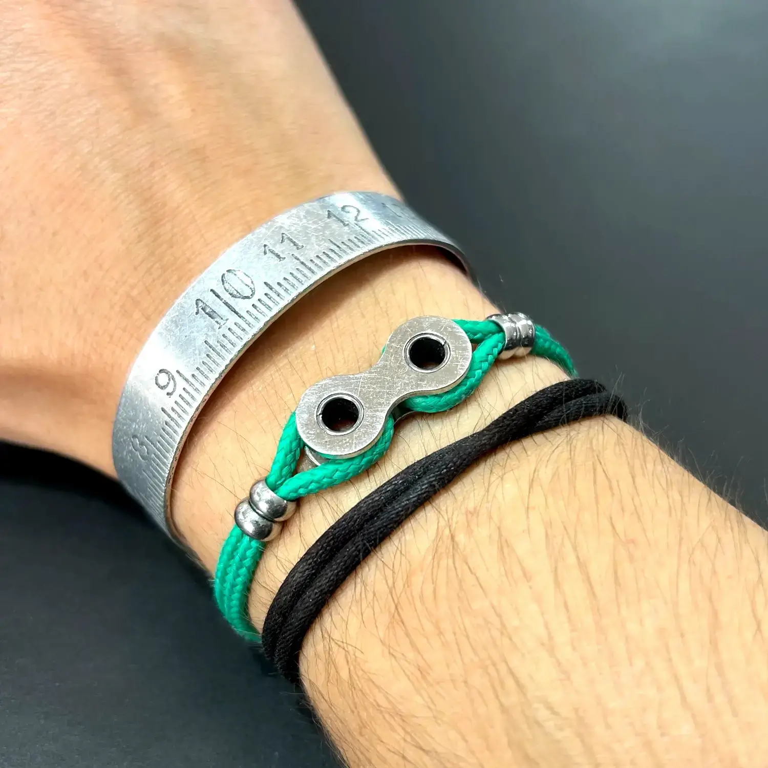Bracelet pour cycliste en paracorde verte et maillon de chaîne de vélo