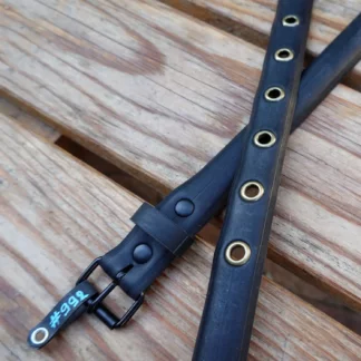 Ceinture noire en pneu de vélo upcyclé