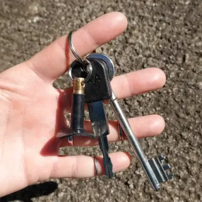 Porte-clés valve de chambre à air de vélo upcyclée - cadeau cycliste