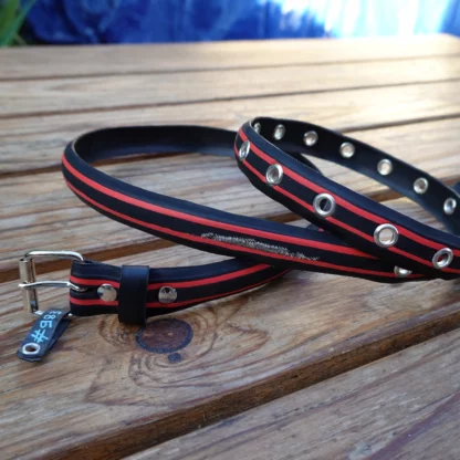 Ceinture noire et rouge en pneu de vélo upcyclé