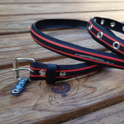 Ceinture noire et rouge en pneu de vélo upcyclé