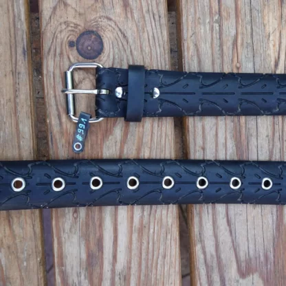 Ceinture en pneu de vélo upcyclé - noire large