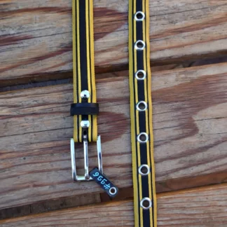 Ceinture jaune et noire en pneu de vélo upcyclé