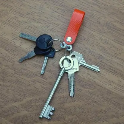 Porte-clés séparateur de trousseaux en tuyau de lance à incendie upcyclé