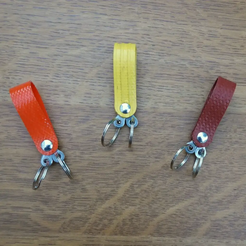 Porte-clés séparateur de trousseaux en tuyau de lance à incendie upcyclé