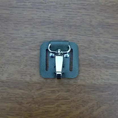 Passant porte-clés de ceinture en tuyau de lance à incendie upcyclé