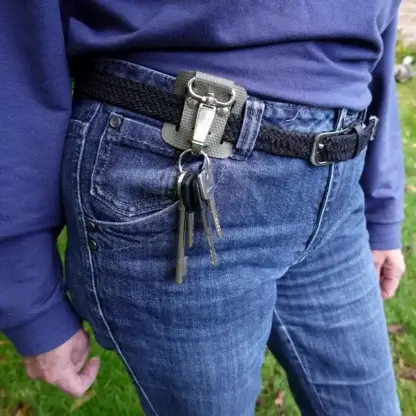 Porte-clés passant de ceinture en tuyau de lance à incendie upcyclé