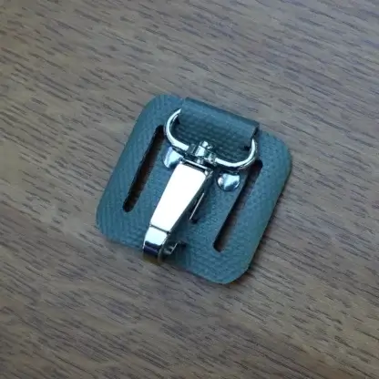 Passant porte-clés de ceinture en tuyau de lance à incendie upcyclé