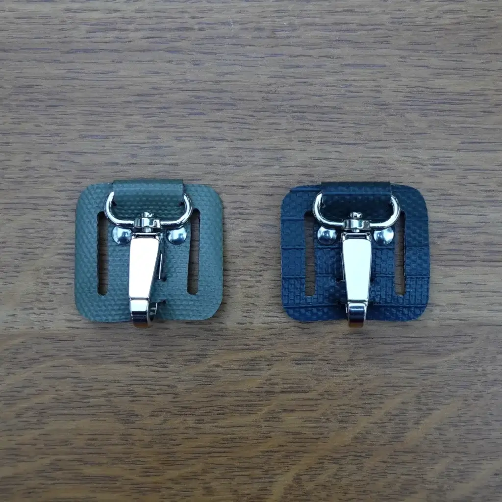 Porte-clés passant de ceinture en tuyau de lance à incendie upcyclé