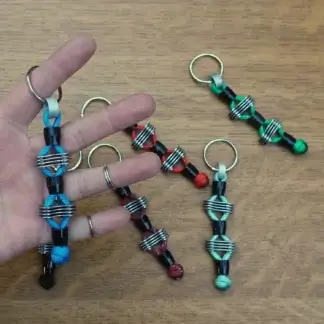 Porte-clés en chaine de vélo, paracorde et écrous de patins de frein upcyclés