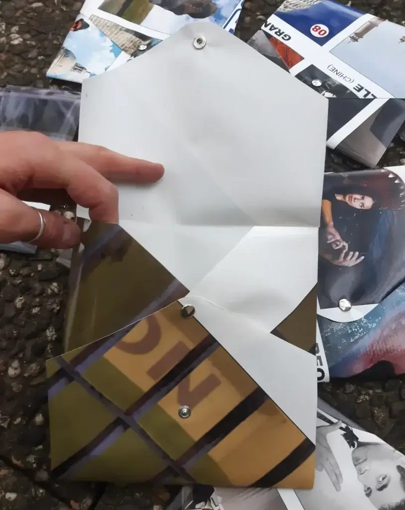 Pochette cadeau en matériau upcyclé