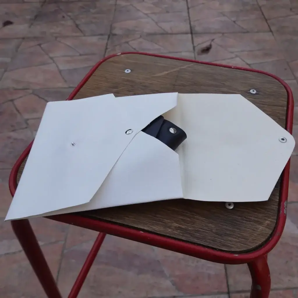 pochettes cadeau reutilisables en bache publicitaire upcyclee